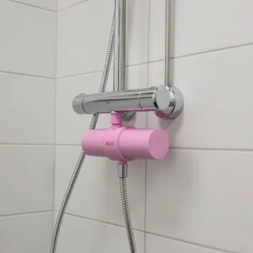 aqva-fresh-shower-filter-pink-068f0d18ce9e8b.jpg