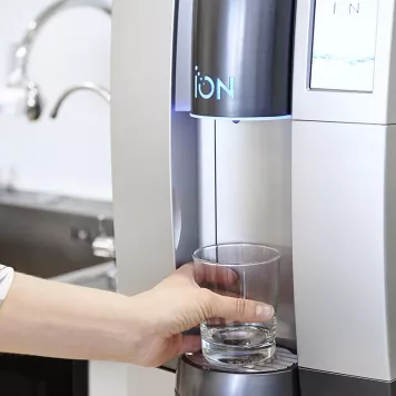 ion-m-water-dispenser-titanium-cold-lukewarm-and-carbonated-water-06a9a9a738c3ba.webp